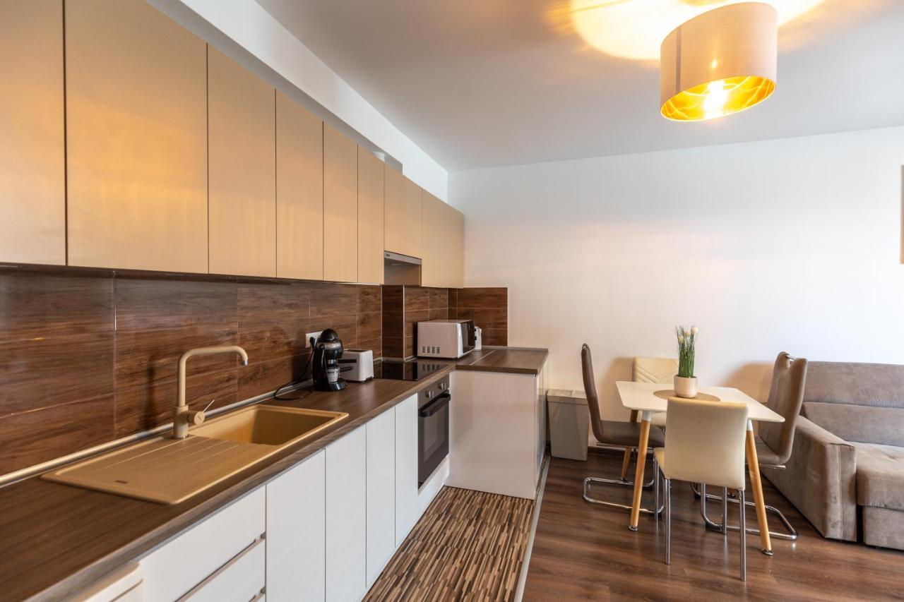 Leo Apartment Budapest Luaran gambar